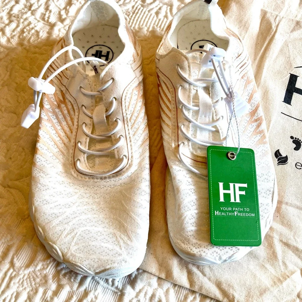 NEW HIKE Women’s Shoes - Picture 2 of 11